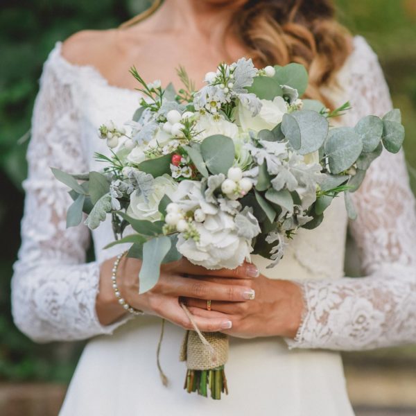 bouquet-matrimonio-fiori-sposa-composizioni-floreali-sposi-mazzo-fiori-nozze-bottonerie-allestimenti-floreali-matrimoni-fiorista-cerimonie-alessandria-tortona-piemonte-020